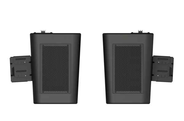 REFLECTOR HORN FOR SOLID SCREEN CINEMA