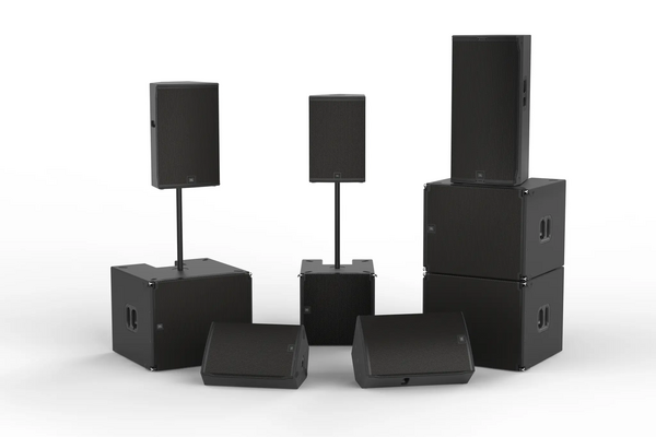 15-INCH POWERED MULTI-PURPOSE SPEAKER, 2-WAY, 90 X 60