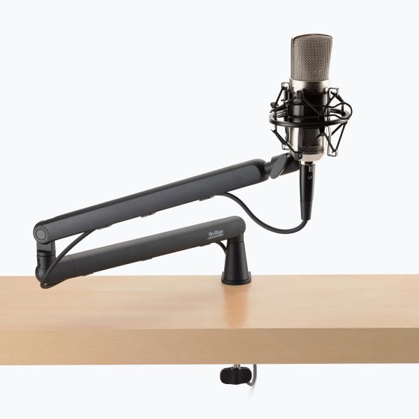 LOW-PROFILE BROADCAST BOOM ARM