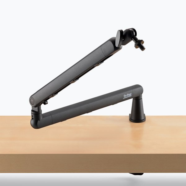LOW-PROFILE BROADCAST BOOM ARM