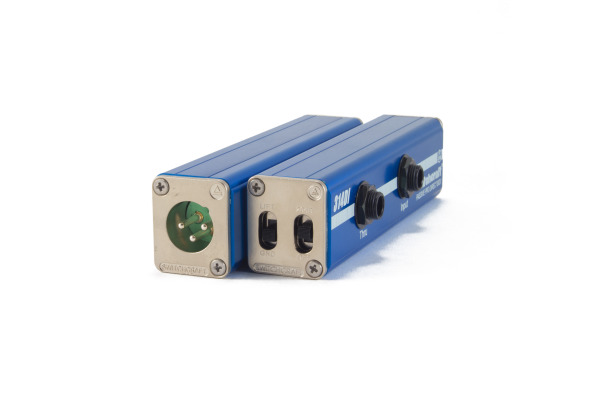 Passive Pro DI Box, 1/4" Feed Thru
Locking Male XLR, -20db Pad, Ground Lift