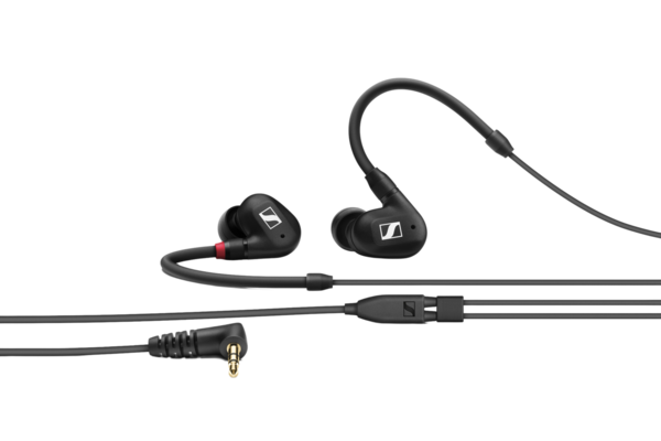 IN-EAR MONITORING HEADPHONES FEATURING 10MM DYNAMIC TRANSDUCER