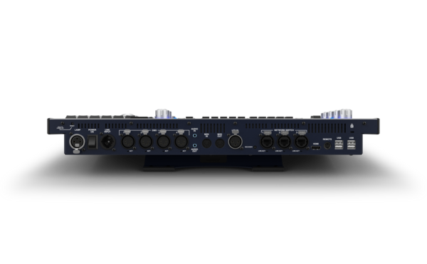 MAGICQ MQ70 COMPACT CONSOLE, 24 UNIVERSES,AC INPUT 100-240V.