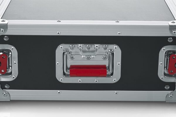 ATA WOOD FLIGHT RACK CASE / STANDARD AUDIO ROAD RACK CASE; 4U; 17" DEEP