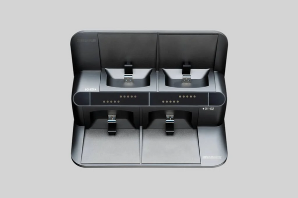 4-BAY NETWORKED CHARGING STATION FOR ULXD6 & ULXD8 TRANSMITTERS, POWER SUPPLY NOT INCLUDED