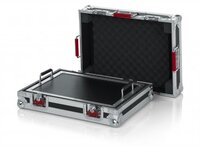SMALL TOUR GRADE PEDAL BOARD AND FLIGHT CASE FOR 8-10 PEDALS. REMOVABLE 17"X11" PEDAL BOARD SURFACE